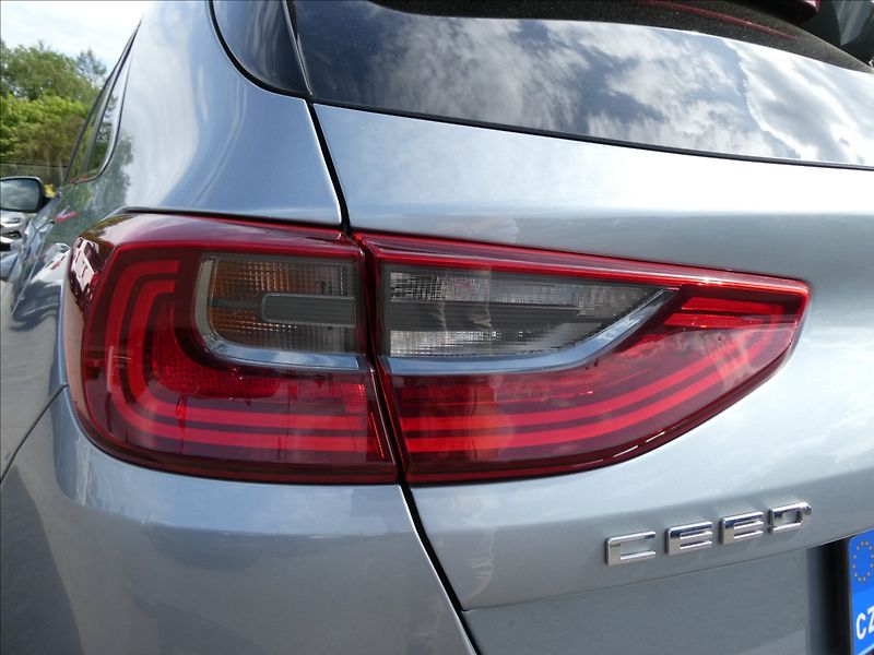 Kia Ceed 1,4 T-GDi 103kW EXCLUSIVE, ČR - fotka 11 z 42
