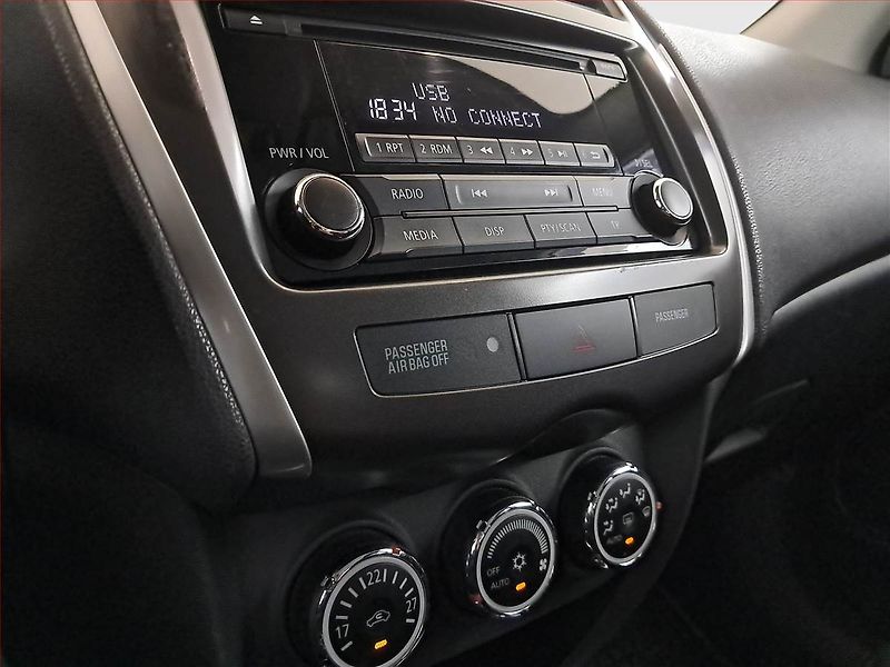Mitsubishi ASX (2014) 1.6 MIVEC, LPG, Serv.kniha - fotka 12 z 15