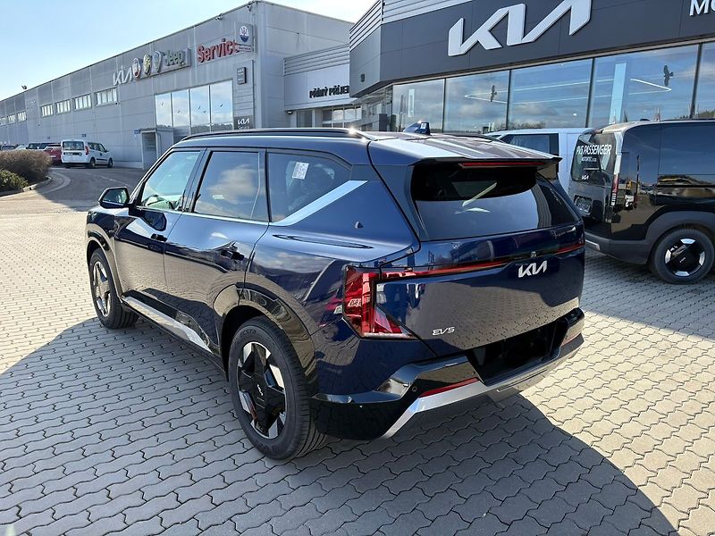 Kia EV5 4x2 L.E. 160 KW + 81,4 KWH - fotka 5 z 20