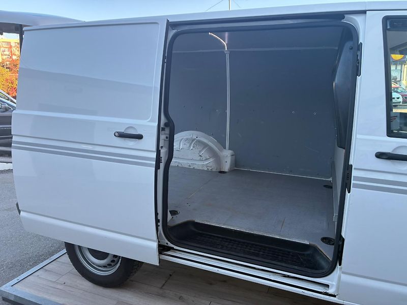Volkswagen Transporter (2013) 2.0TDi, 84KW - fotka 18 z 18