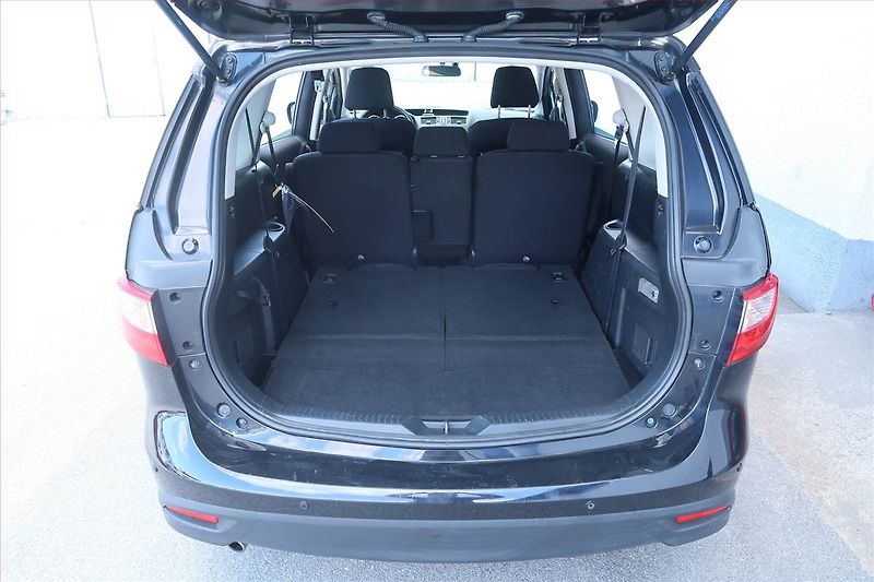 Mazda 5 (2011) 2.0, 7 míst, nová STK - fotka 21 z 21