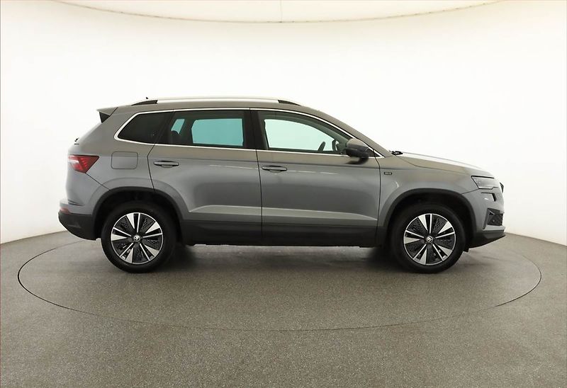 Škoda Karoq (2024) Drive 1.5 TSI - fotka 6 z 18