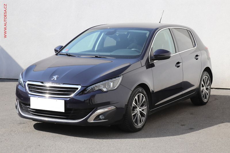 Peugeot 308 (2013) 1.4i - fotka 3 z 3