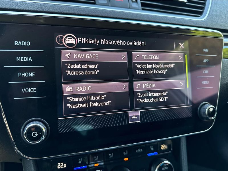Škoda Superb Combi Grt L&K TD 140/2.0 A7A 4 - fotka 21 z 27
