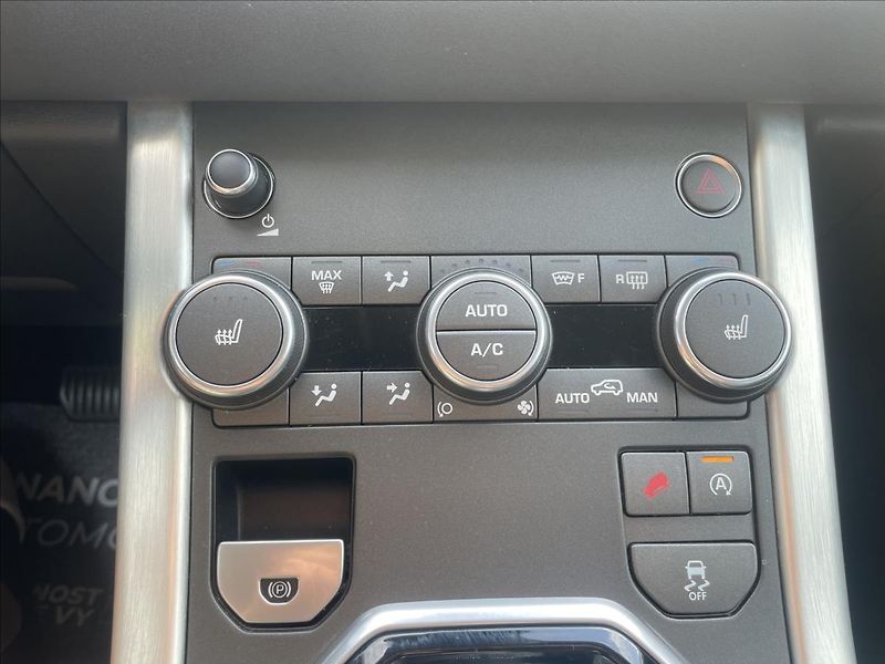 Land Rover Range Rover Evoque 2,0 TD4 4X4/AUTOMAT/Záruka! - fotka 24 z 30
