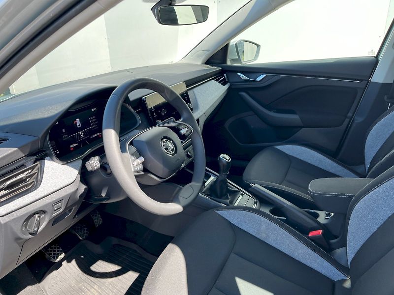 Škoda Scala (2024) 1.0 TSI 85kW Selection - fotka 6 z 21