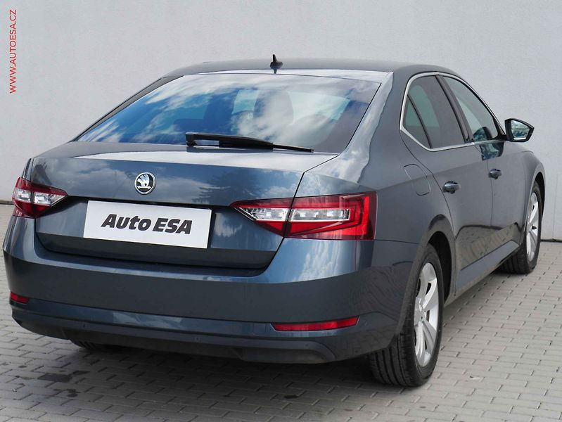 Škoda Superb (2015) 1.6TDi, 1.maj, AC, bixen - fotka 4 z 22