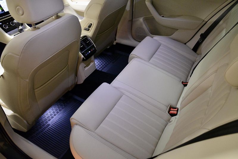 Škoda Superb (2023) L&K 2,0 TDI 147 kW 7-st aut 4x - fotka 55 z 66