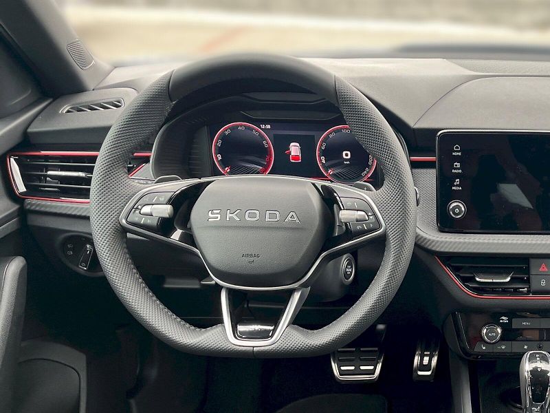 Škoda Kamiq (2026) Monte Carlo 1.0 TSI DSG - fotka 18 z 34