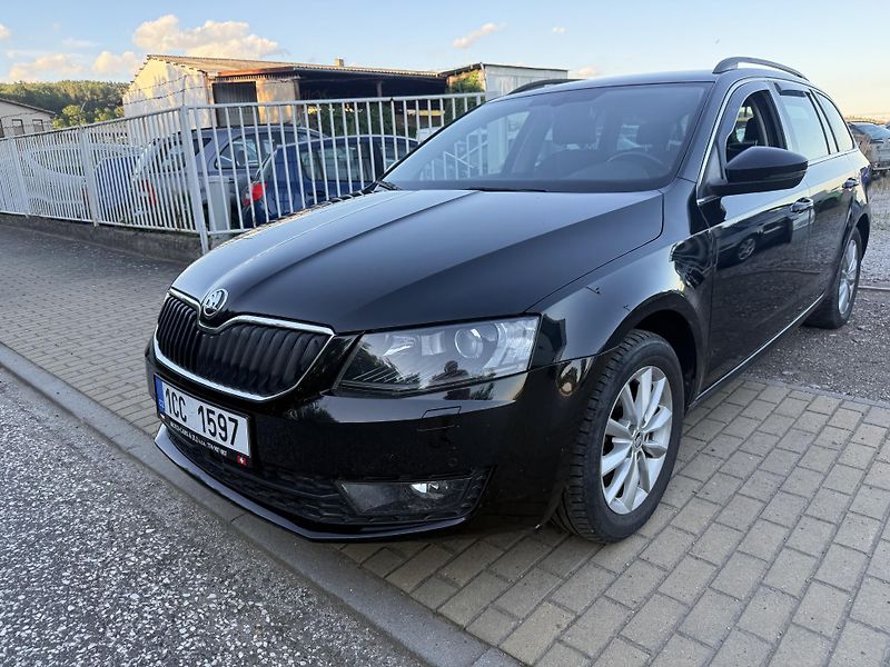 Škoda Octavia (2017) 1.6tdi - fotka 13 z 52