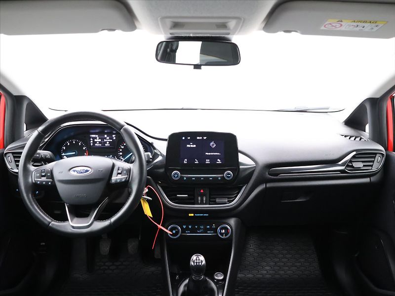 Ford Fiesta 1,1 i 63kW CZ Aut.klima DPH - fotka 26 z 33
