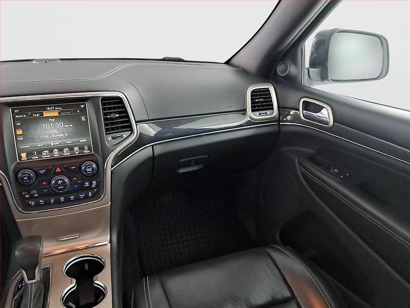 Jeep Grand Cherokee (2017) Overland 3.0 CRD, 4X4 - fotka 8 z 23