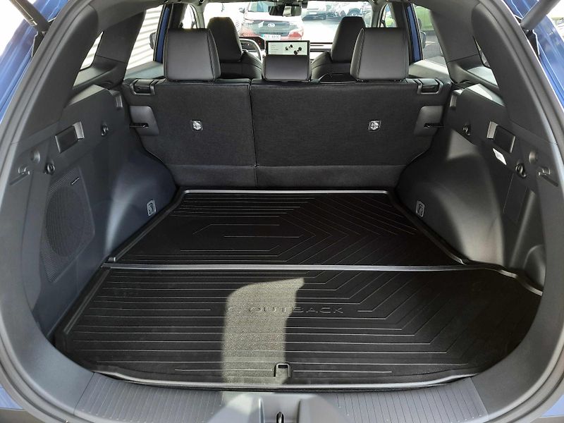 Subaru E-Outback (2026) Executive 75 kWh AWD 280 kW - fotka 54 z 70