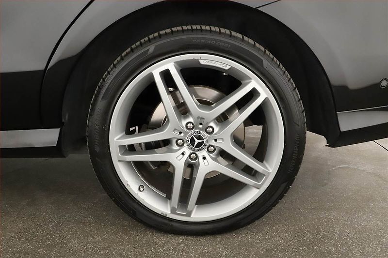Mercedes-Benz GLE (2015) AMG line 400 - fotka 12 z 30
