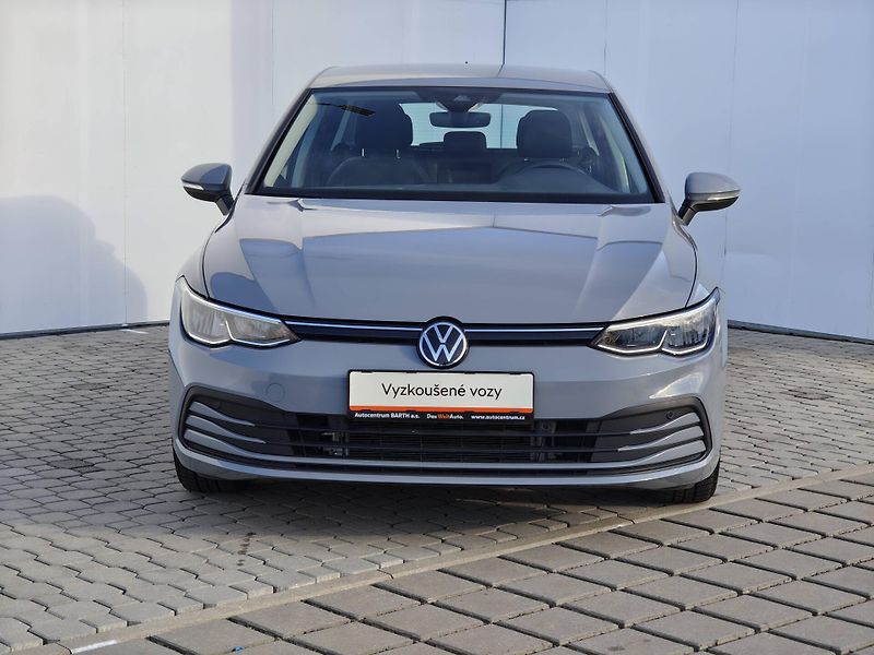 Volkswagen Golf Life 1,0TSi - fotka 4 z 21