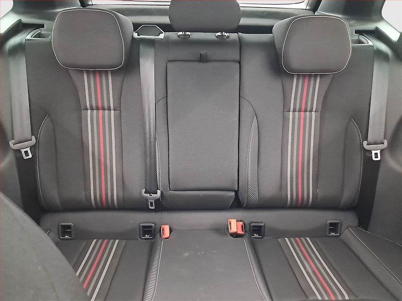Škoda Kamiq (2025) 1.0 TSI - fotka 10 z 20