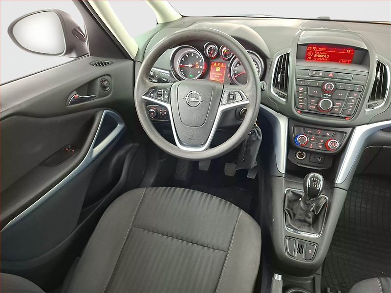 Opel Zafira (2016) 1.4 Turbo, ČR,1.maj - fotka 7 z 13