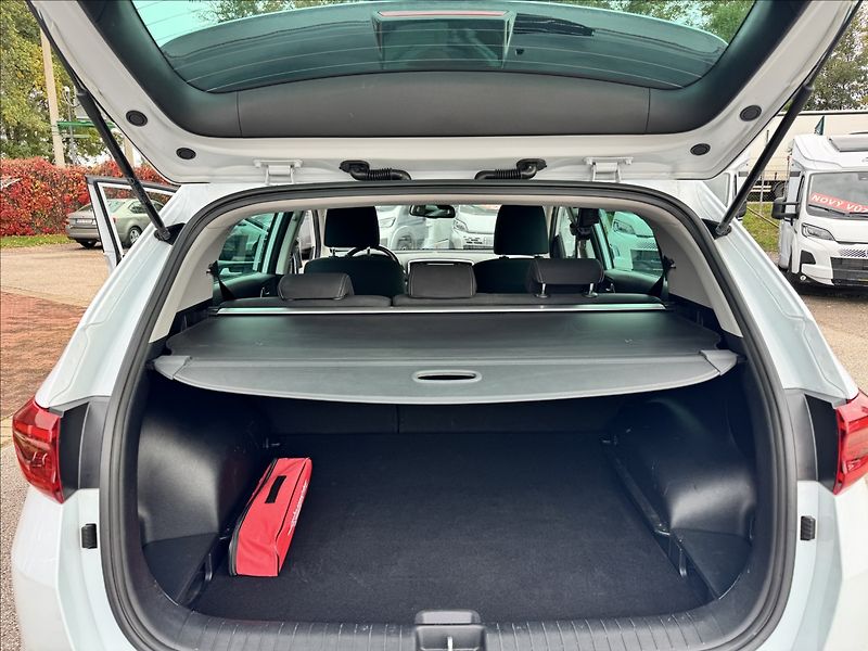 Kia Sportage 1,6 - fotka 7 z 11