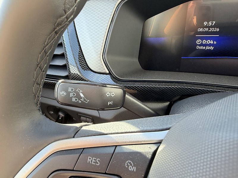 Volkswagen T-Cross (2025) People 5G 1,0TSI - fotka 17 z 26