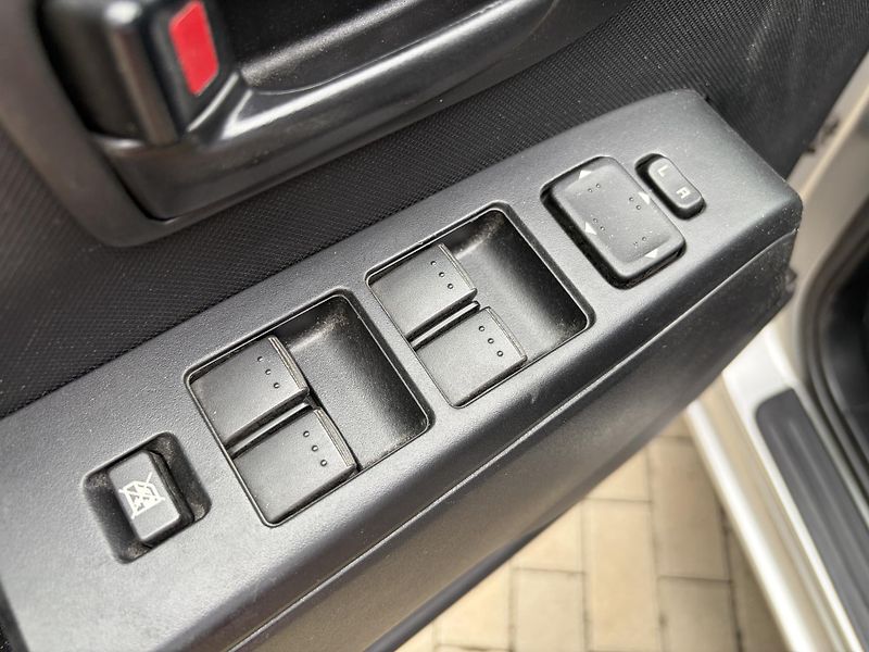 Mazda 5 1.8 Exclusive - fotka 26 z 29