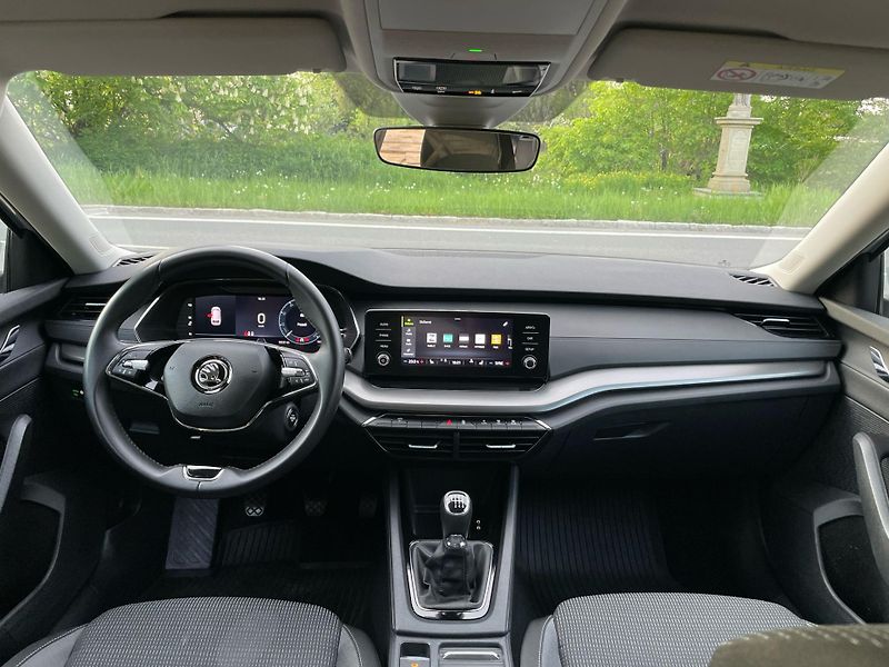 Škoda Octavia 1.5TSi 1.MAJ ČR NEBOUR. ZÁRUKA - fotka 9 z 20