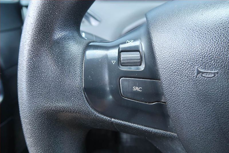 Peugeot 208 (2018) 1.2 PureTech, Serv.kniha - fotka 16 z 18