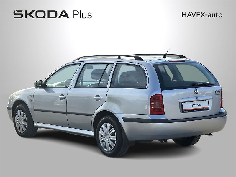 Škoda Octavia (2008) Combi 1.9 TDI Tour - fotka 23 z 24