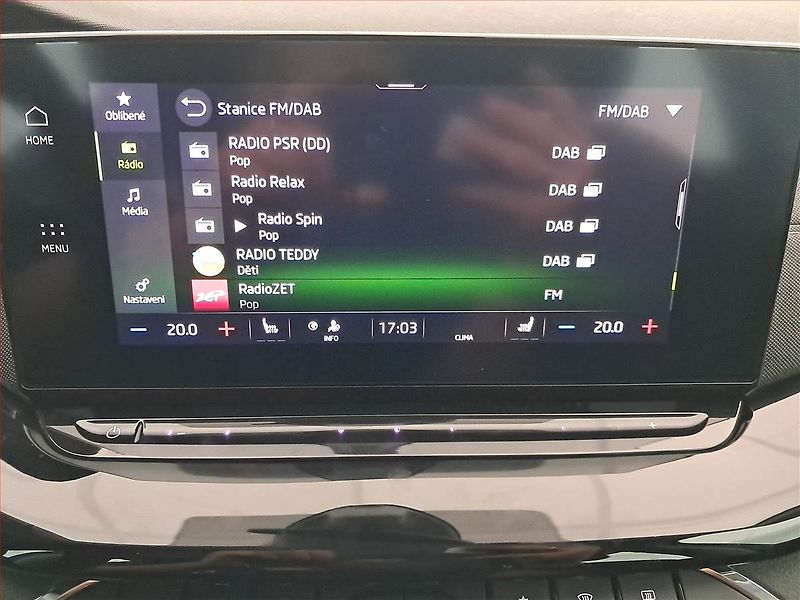 Škoda Octavia (2021) Style 1.5 TSI, ČR,1.maj - fotka 13 z 17