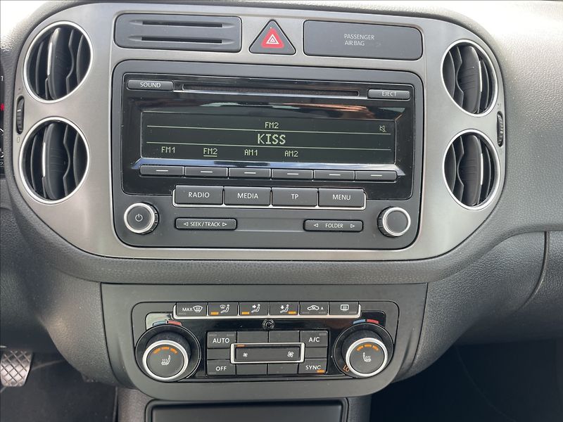 Volkswagen Golf Plus 1,6 TDi 77kw LIFE Klima Tempom - fotka 16 z 34