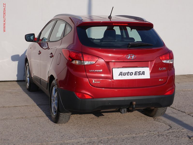 Hyundai ix35 (2010) 2.0CVVT, ČR, AC, TZ - fotka 4 z 16