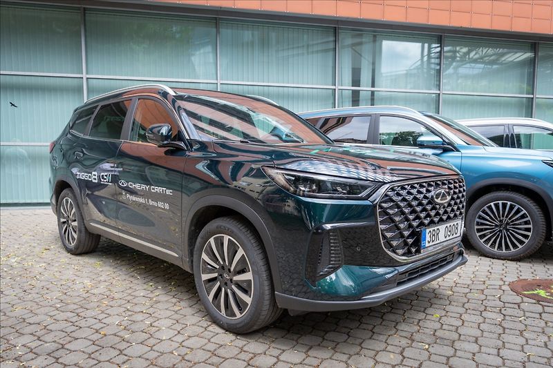 Chery Tiggo 8 PHEV (2025) 1,5 UNIQUE - fotografie inzerátu