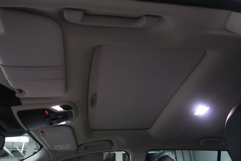 Subaru Outback (2025) 2.5i AWD Touring - fotka 21 z 29