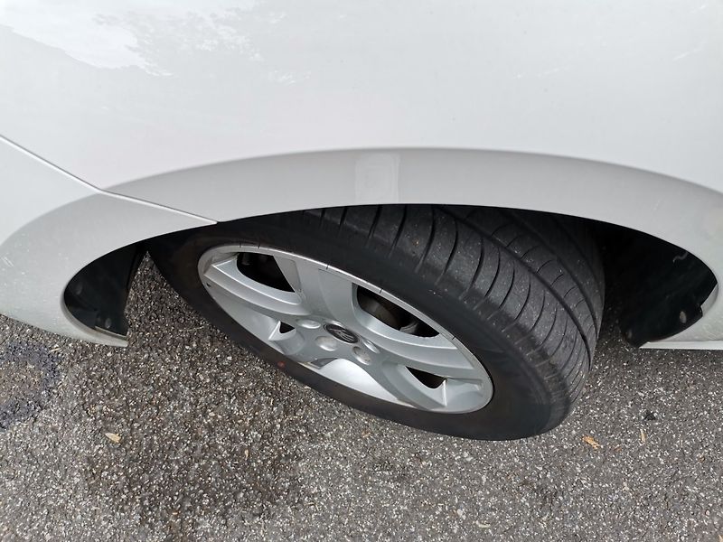 Škoda Kamiq (2020) 1.0TSi 85kw ACC PDC Winter - fotka 24 z 27