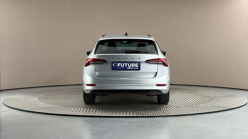Škoda Octavia 2.0 TDI Ambition Combi - fotka 5 z 24