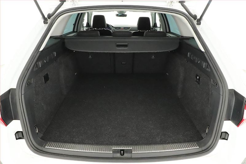 Škoda Superb (2021) iV 1.4 TSI PHEV, Automat, Navi - fotka 19 z 20
