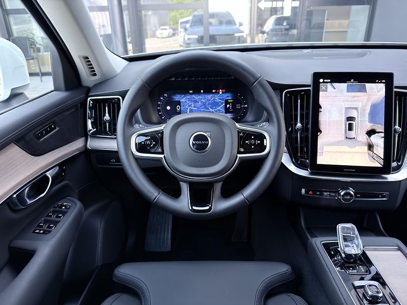 Volvo XC90 T8 AWD RECH. PLUS BRIGHT +kola - fotka 20 z 58