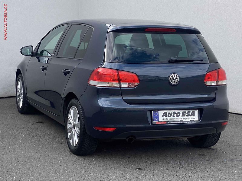 Volkswagen Golf (2012) 1.2 TSi, Style - fotka 6 z 17