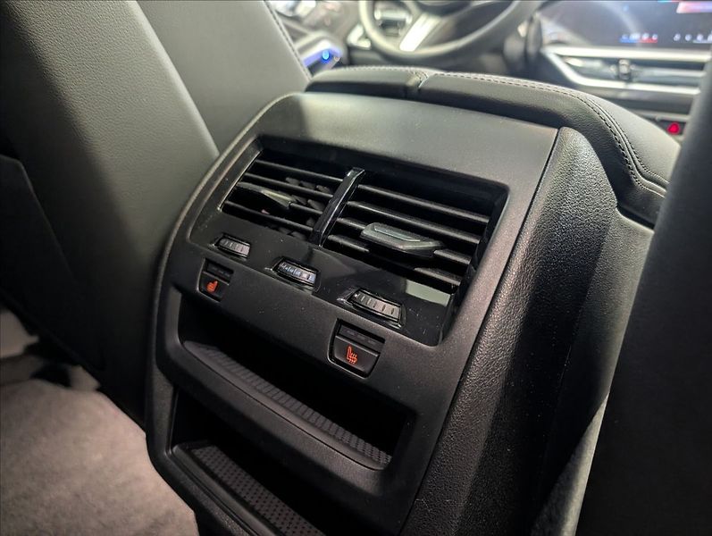 BMW X6 xDrive 30d M Sport - fotka 35 z 38