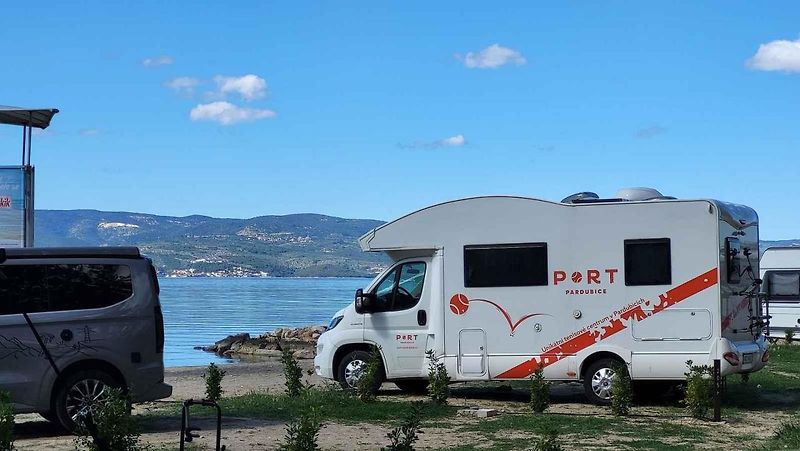Na Jadran obytňákem. Reportéři Deníku vyrazili takto k moři do Chorvatska poprvé. A hned 1 200 kilometrů z Hradce Králově do Omiše v Dalmácii.