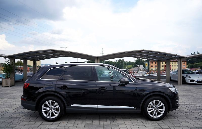 Audi Q7 3.0 TDI 200 kW/Q/7míst - fotka 7 z 49
