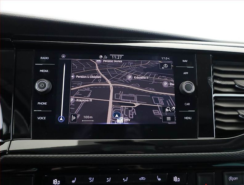 Volkswagen Multivan (2020) Highline 2.0 TDI, ČR - fotka 14 z 20