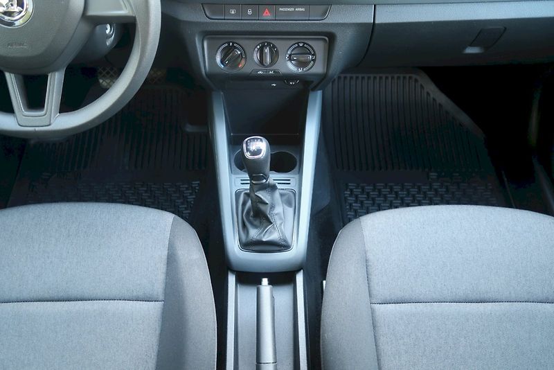 Škoda Fabia (2019) Active 1,0 TSi/70 kW - fotka 9 z 29