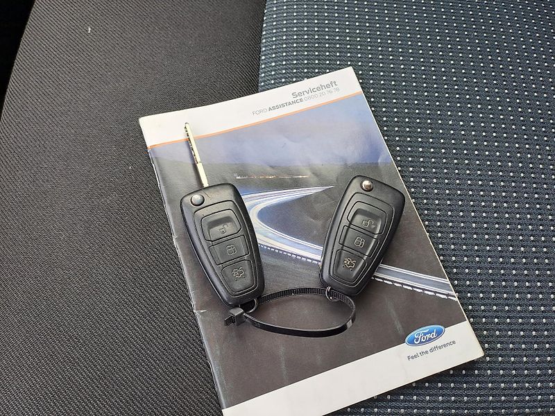 Ford Galaxy (2012) 2.0TDCi 7 MÍST SERVISKA - fotka 30 z 30