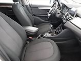 BMW Řada 2 (2019) 218d Gran Tourer, Serv.kniha - náhled 7