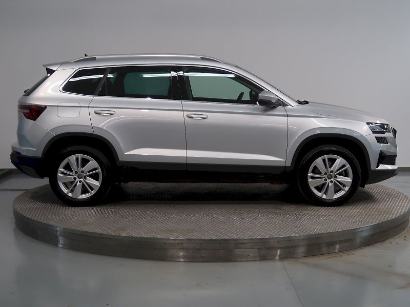 Škoda Karoq (2025) TOP SELECTION 1.5TSI 110KW DSG - fotka 8 z 41
