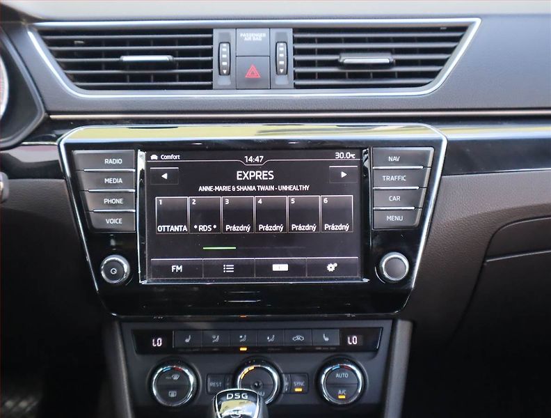 Škoda Superb (2016) Laurin&Klement 2.0 TDI 4x4 - fotka 11 z 19