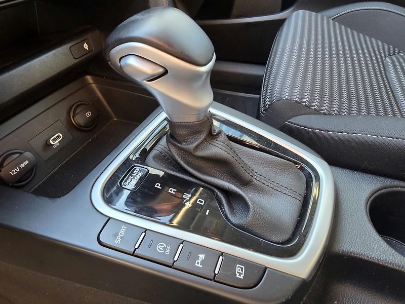 Kia Ceed 1.5-V ZÁRUCE-AUTOMAT - fotka 18 z 29
