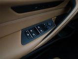 BMW Řada 5 (2018) Luxury Line 530d xDrive - náhled 16