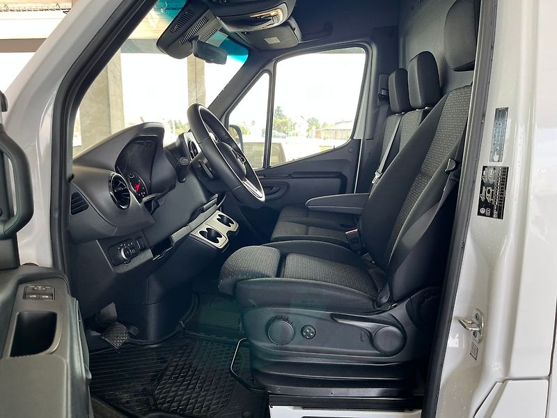 Mercedes-Benz Sprinter 319 CDI L3H2 140kw 1.Maj DPH - fotka 11 z 22
