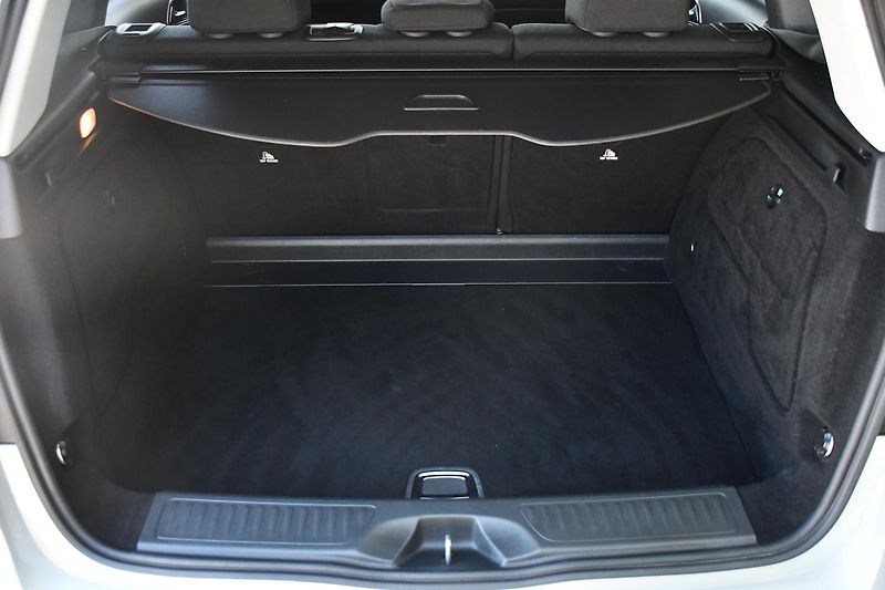 Mercedes-Benz Třídy B 220d PDC 4M N.TOP VYHŘ.SEDAČ - fotka 35 z 38